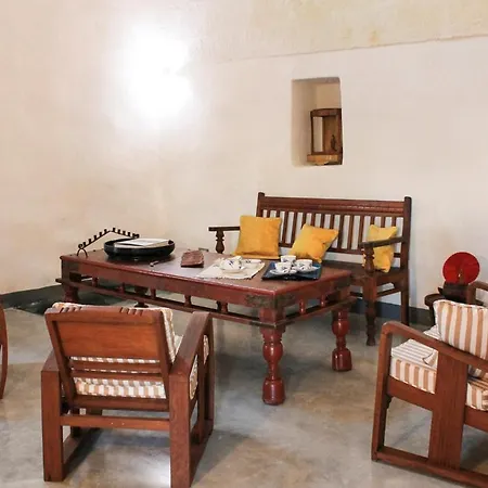 Villa Sleeps 10 Pool Air Con Wifi *